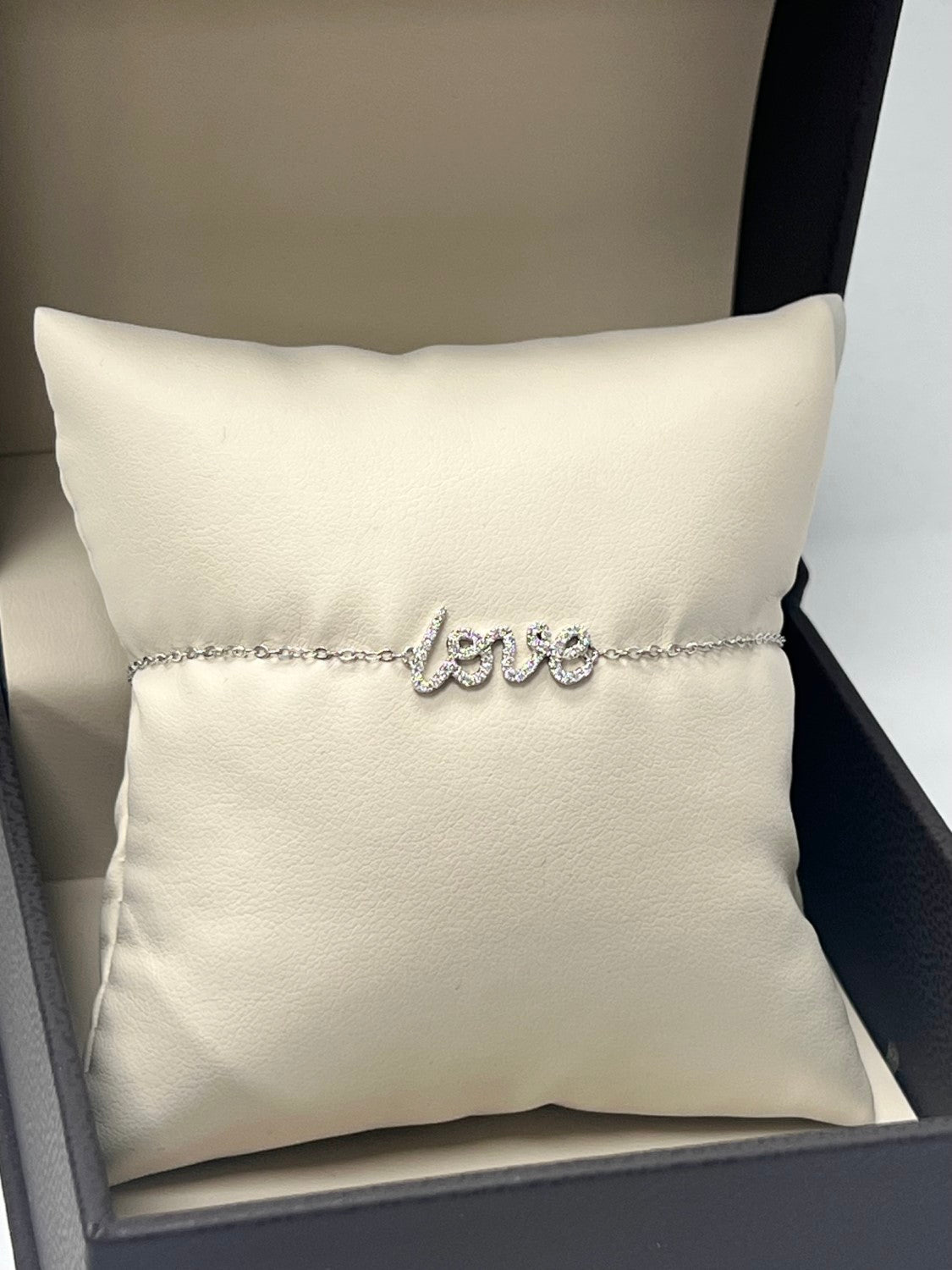 14K White Gold Diamond "Love" Bracelet, 0.16ct