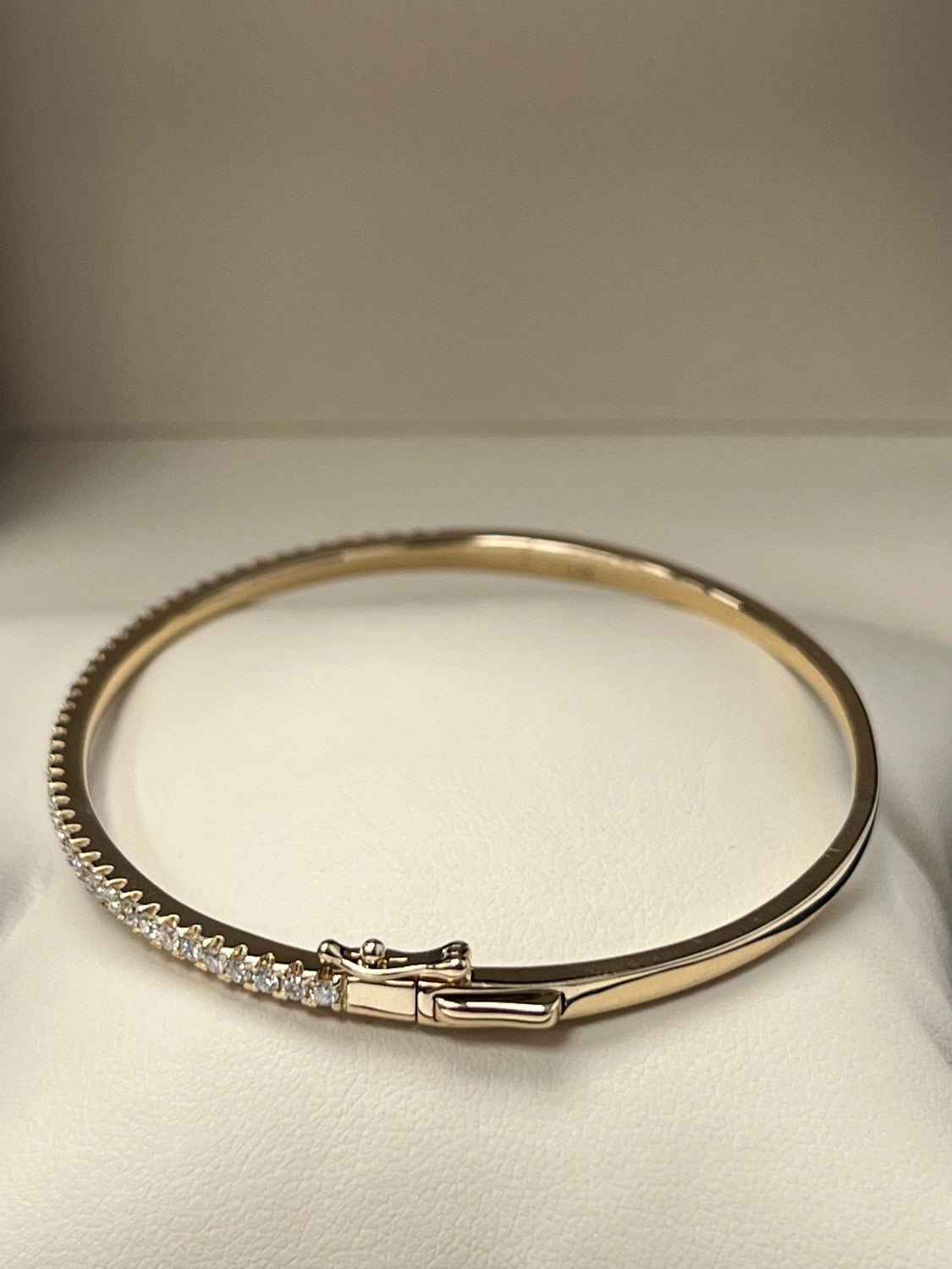Classic 14K Yellow Gold Diamond Bangle, 0.92ct