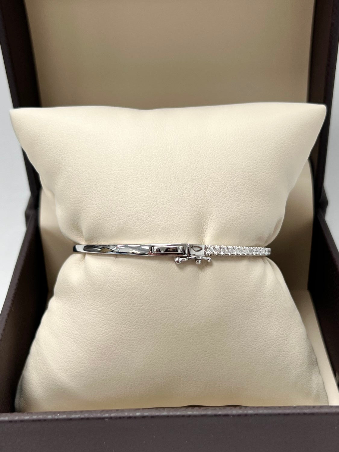 Classic 14K White Gold Diamond Bangle, 0.92ct