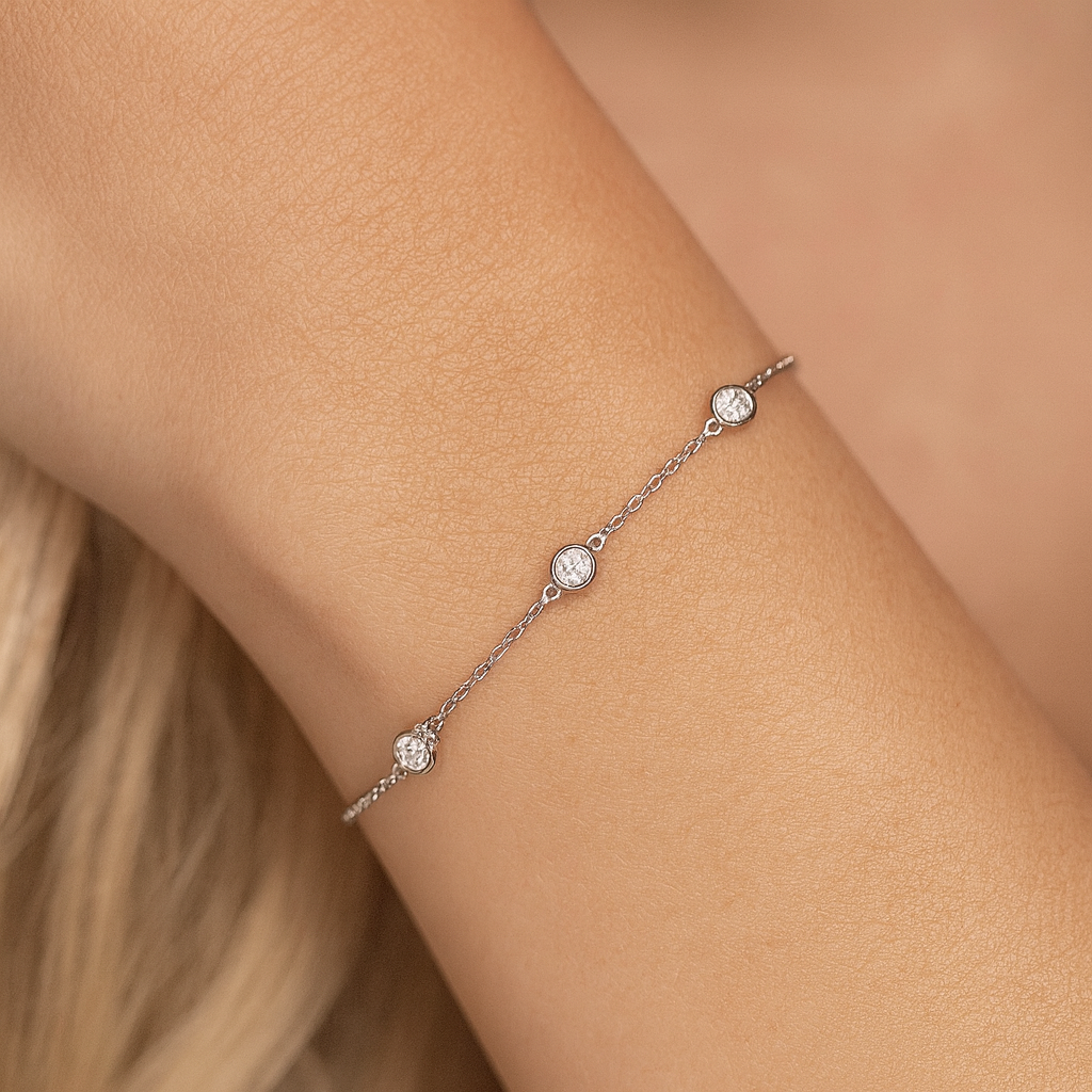 14K White Gold Diamonds Station Bracelet - Small, 0.35ct