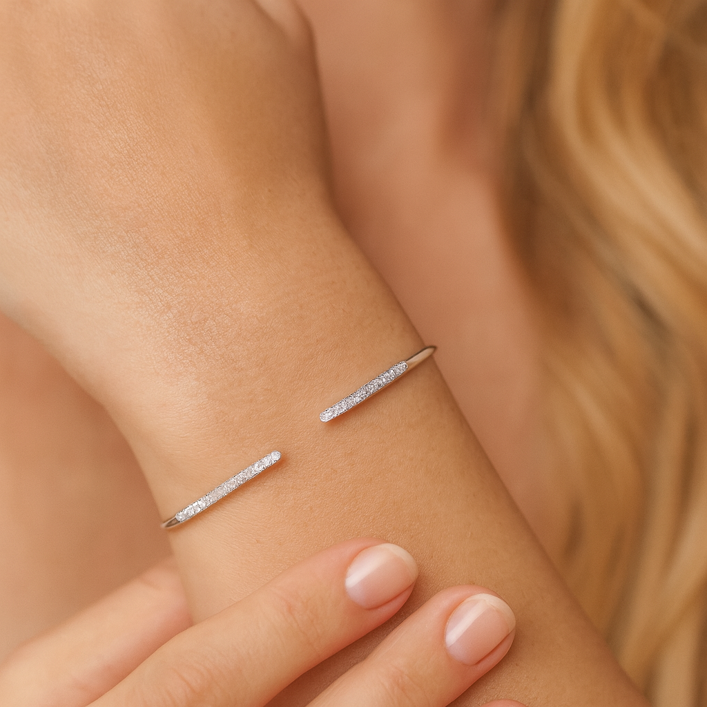 14K White Gold Diamond Claw Bangle, 0.81ct