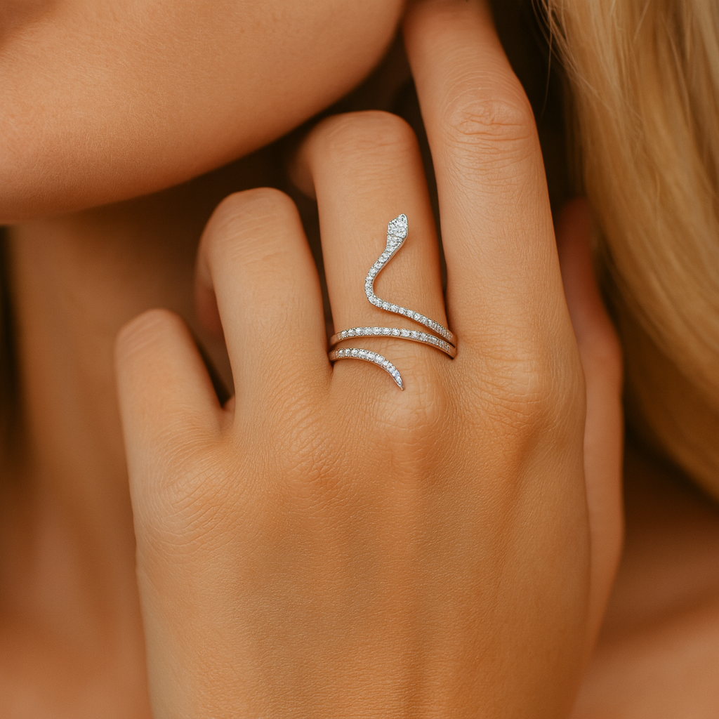 14K White Gold Snake Ring, 0.38ct