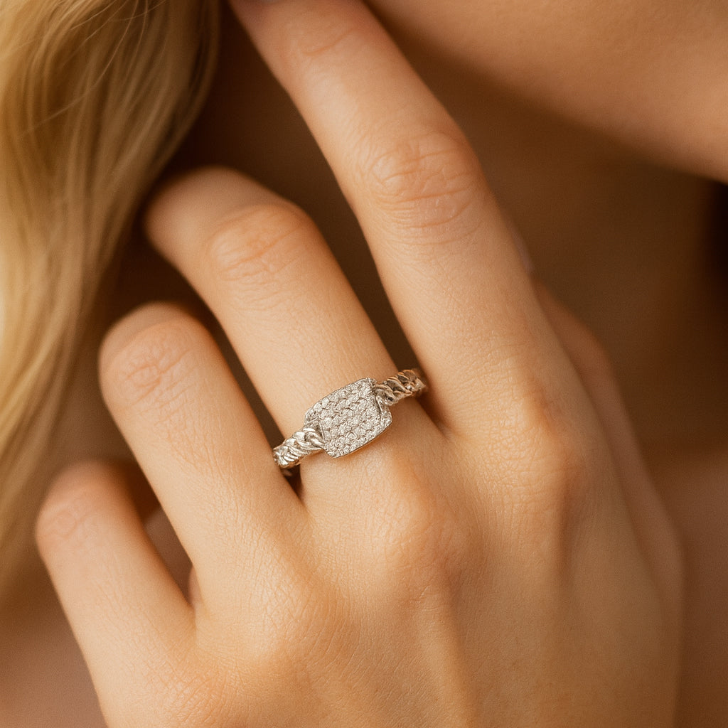 14K White Gold Tag Ring, 0.13ct