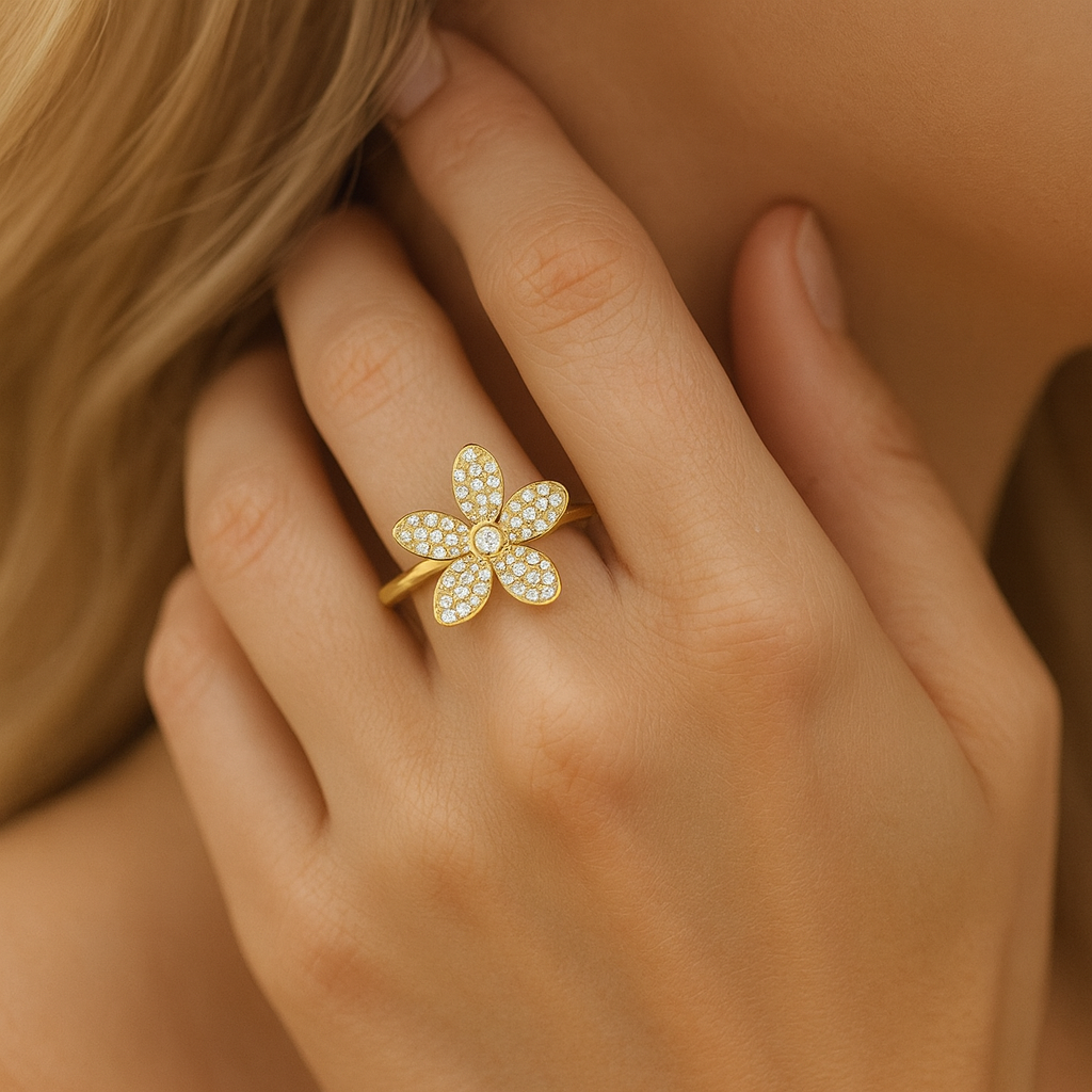 14K Yellow Gold Five Petal Diamond Flower Ring, 0.19ct