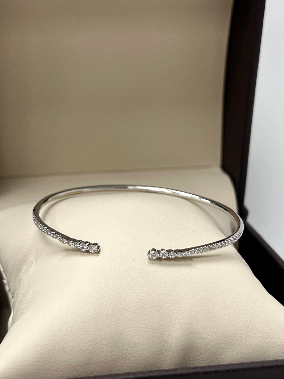 18K White Gold Diamond Bangle, 0.49ct