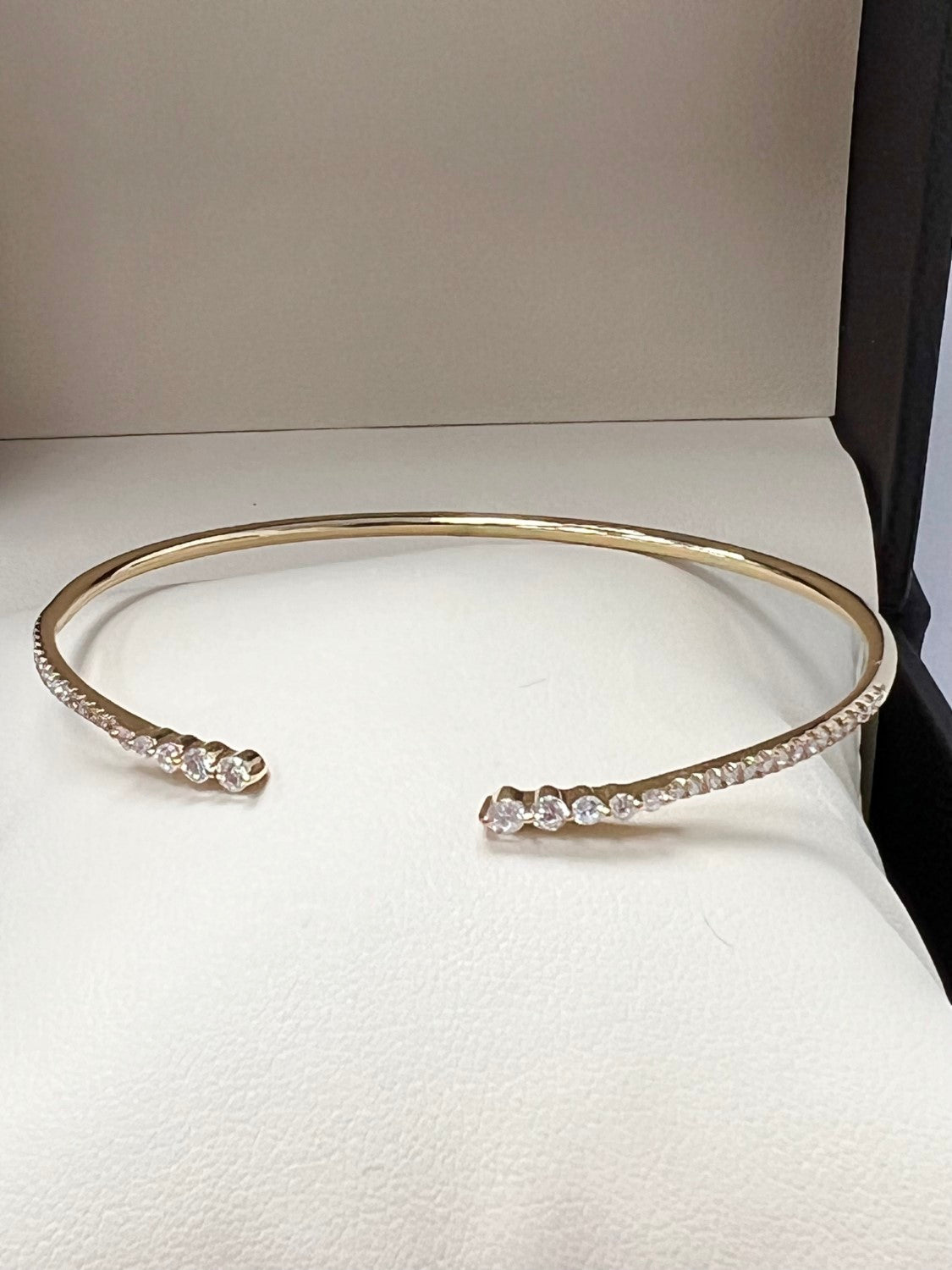 18K Yellow Gold Diamond Bangle, 0.49ct