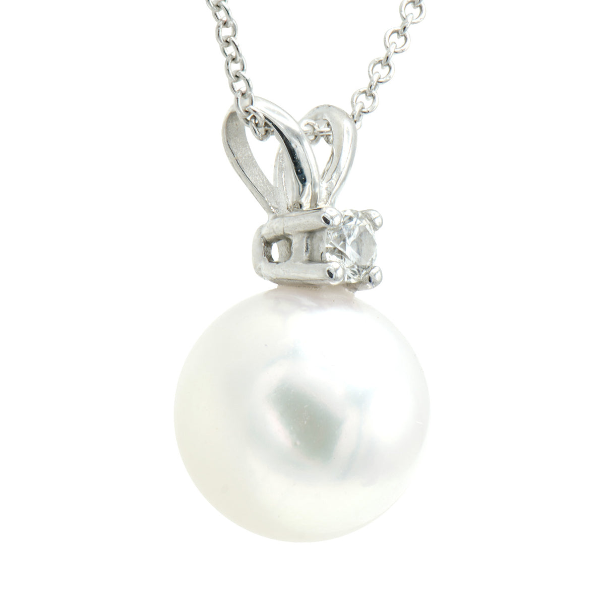 14K White Gold Akoya Pearl 8-9mm Diamond Rabbit Ear Pendant, 0.05ct
