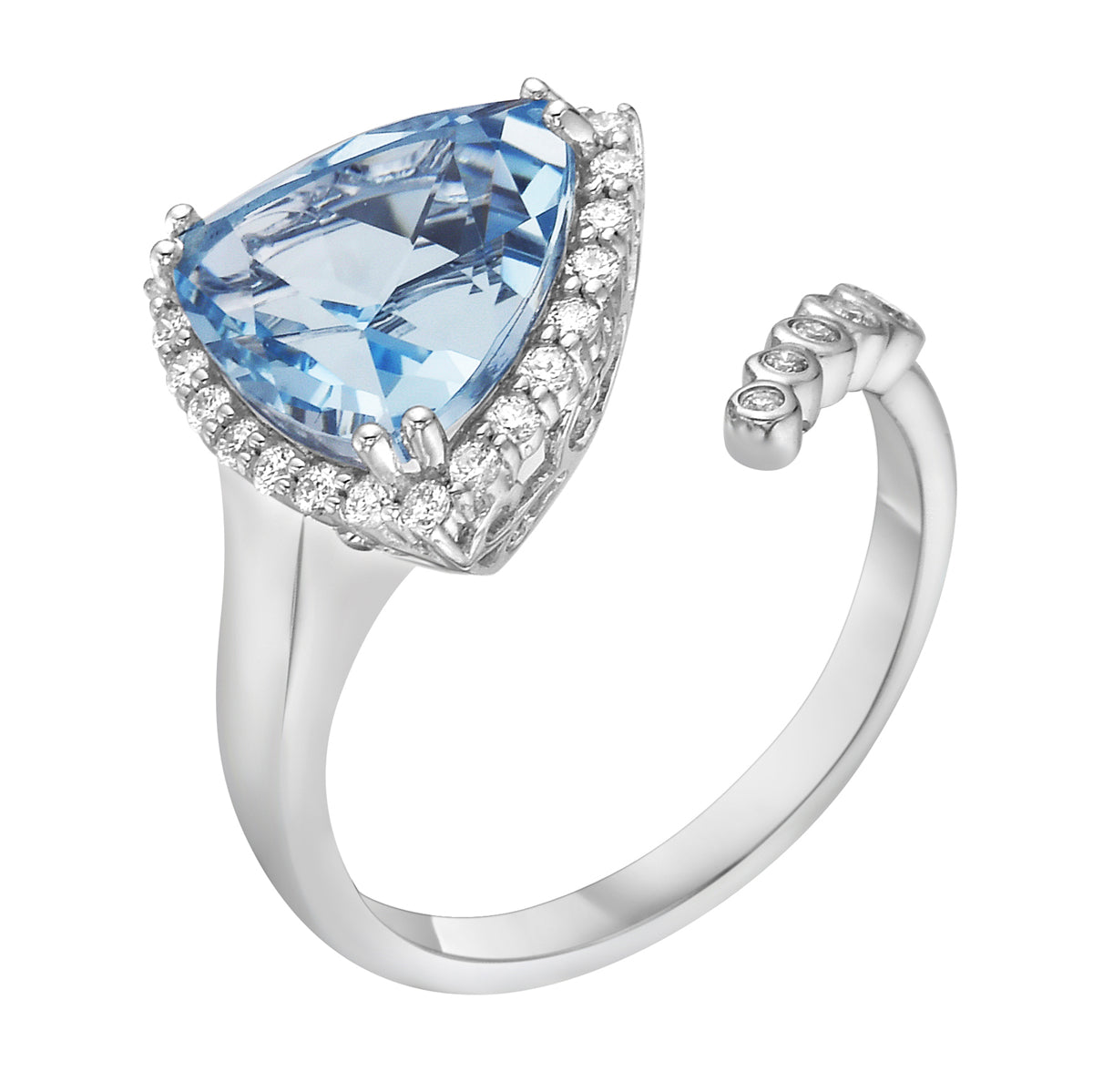 14K White Gold Sky Blue Topaz Ring, 4.18ct